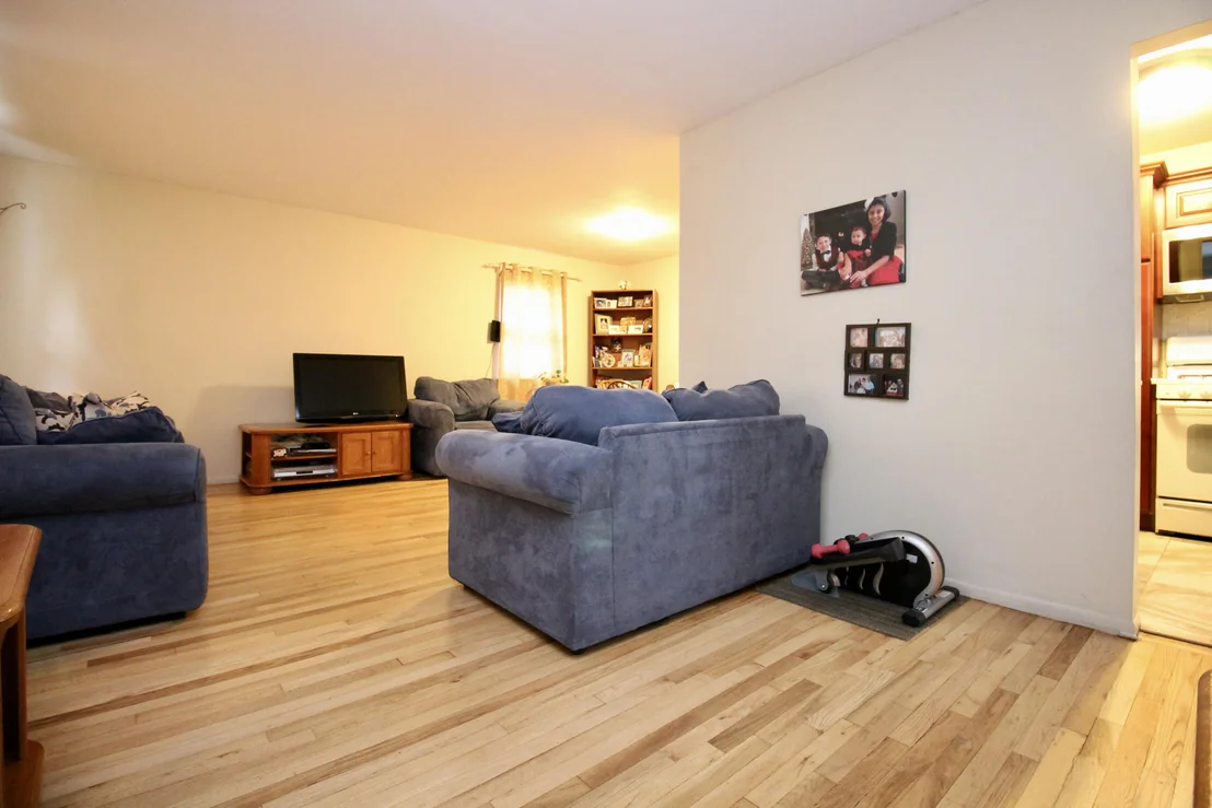 Photo of 1310 Emma Place