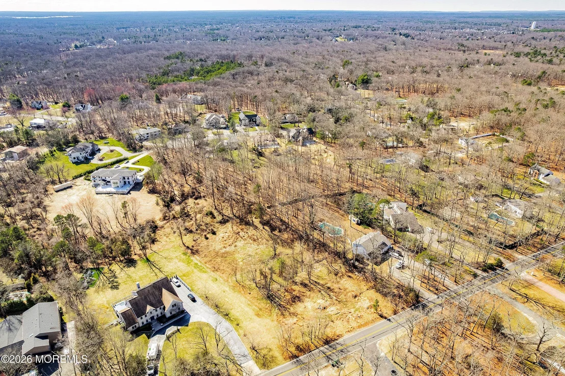 Photo of 496 Clearstream Road