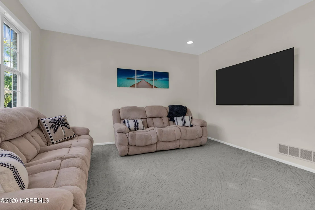 Photo of 73 Stratton Road