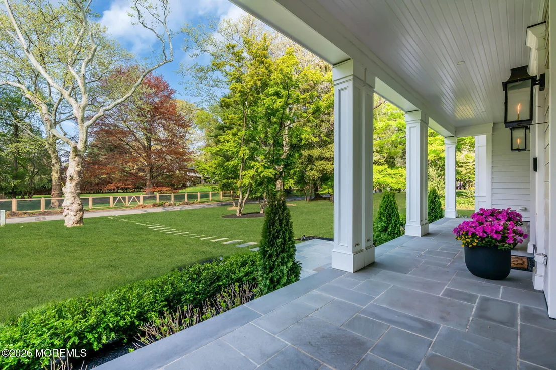 Photo of 13 Buttonwood Lane
