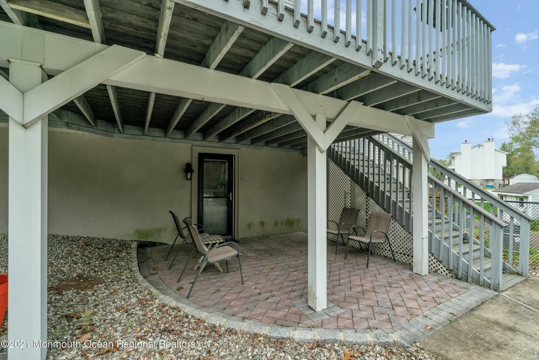 Photo of 7 River Edge Drive