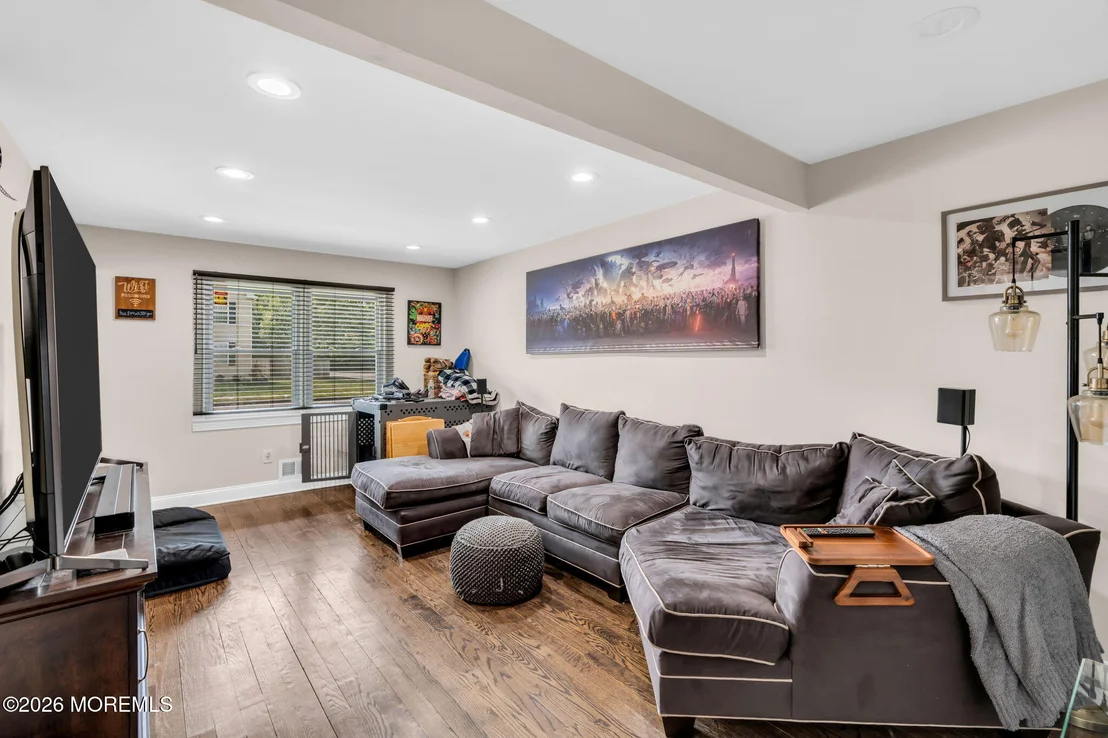 Photo of 390 Mamie Drive