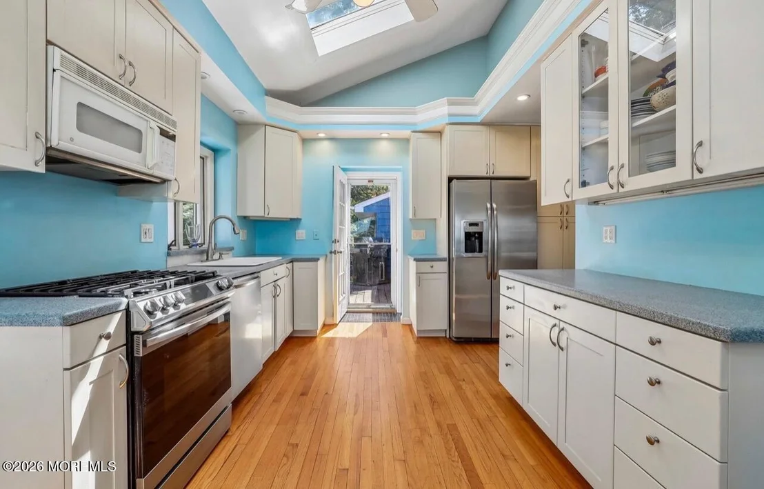 Photo of 275 Ocean Boulevard