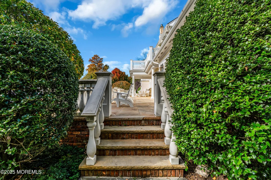 Photo of 934 Navesink River Road