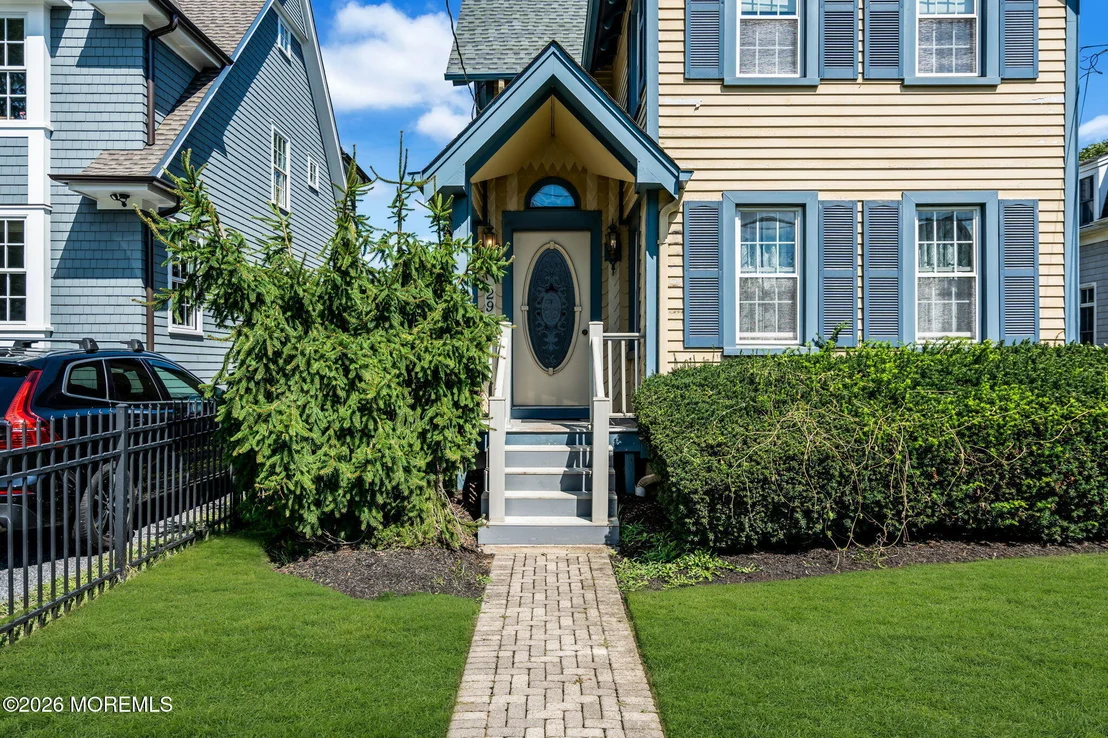 Photo of 29 1st Street