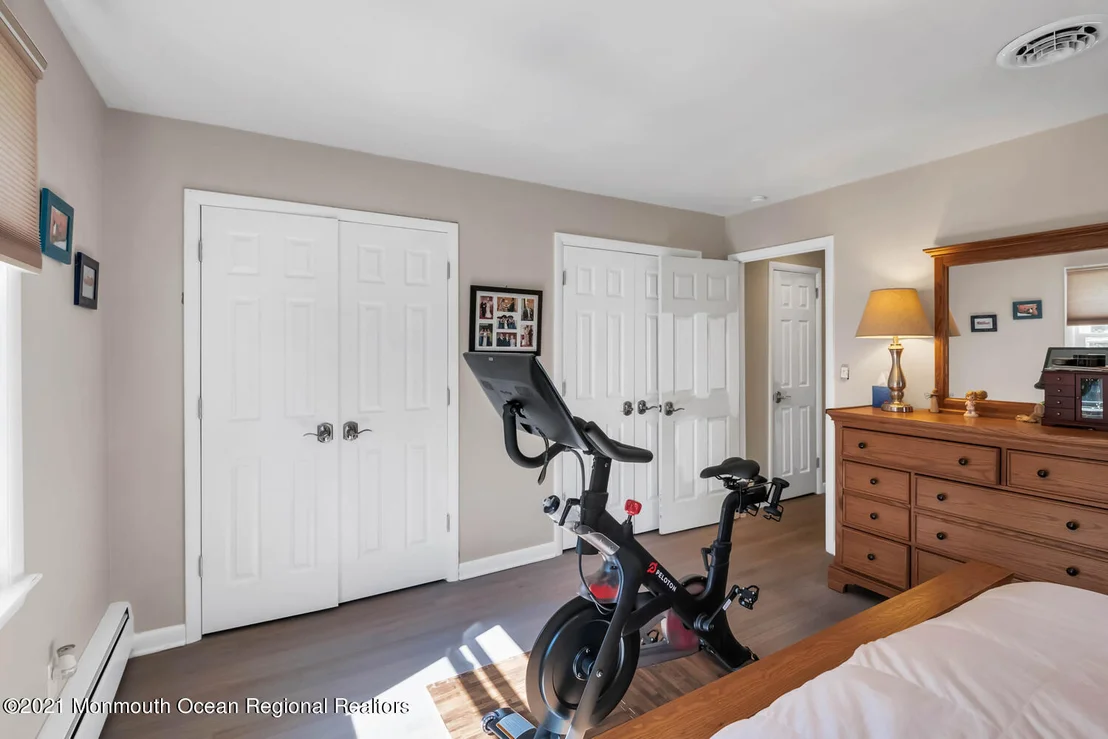 Photo of 407 Rumson Road