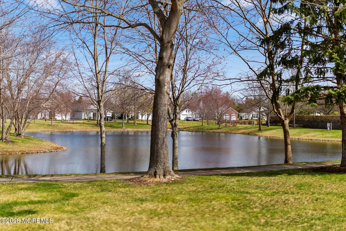 Photo of 1 Colonial Way