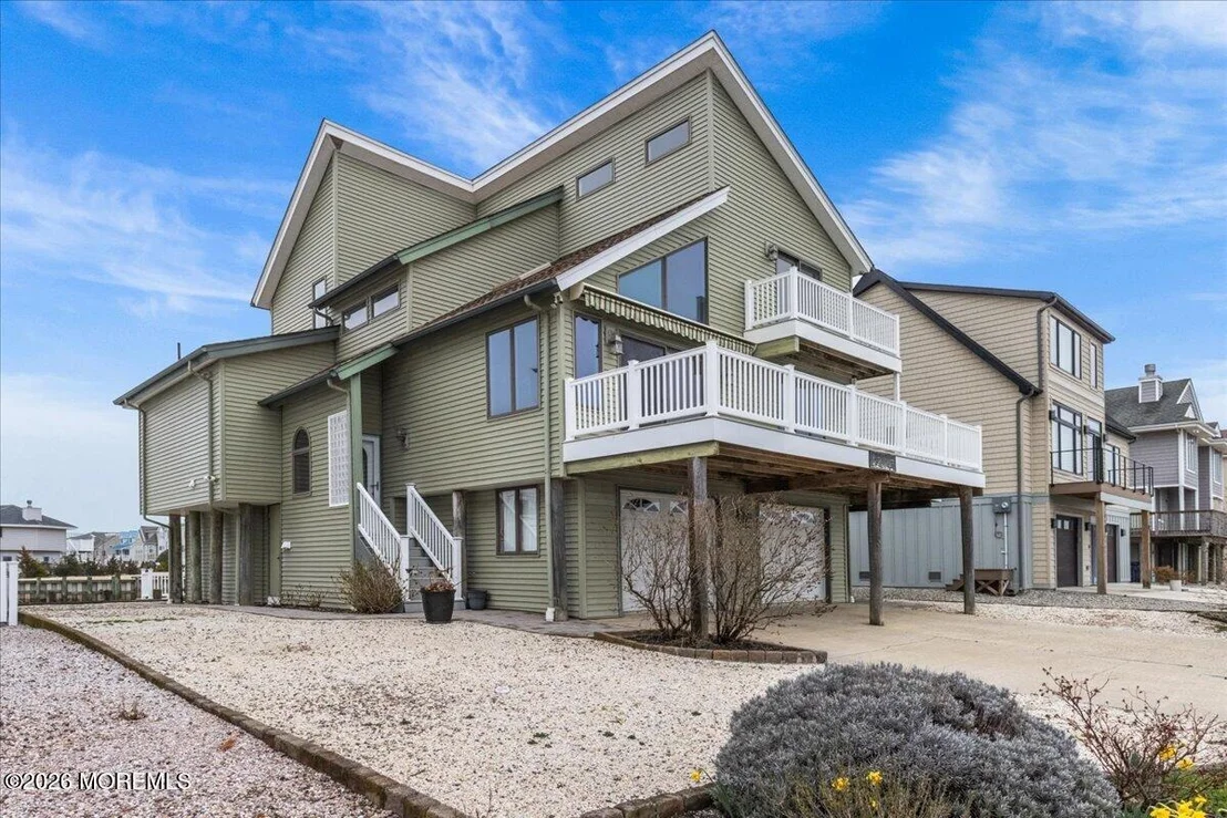 Photo of 63 Ohio Drive