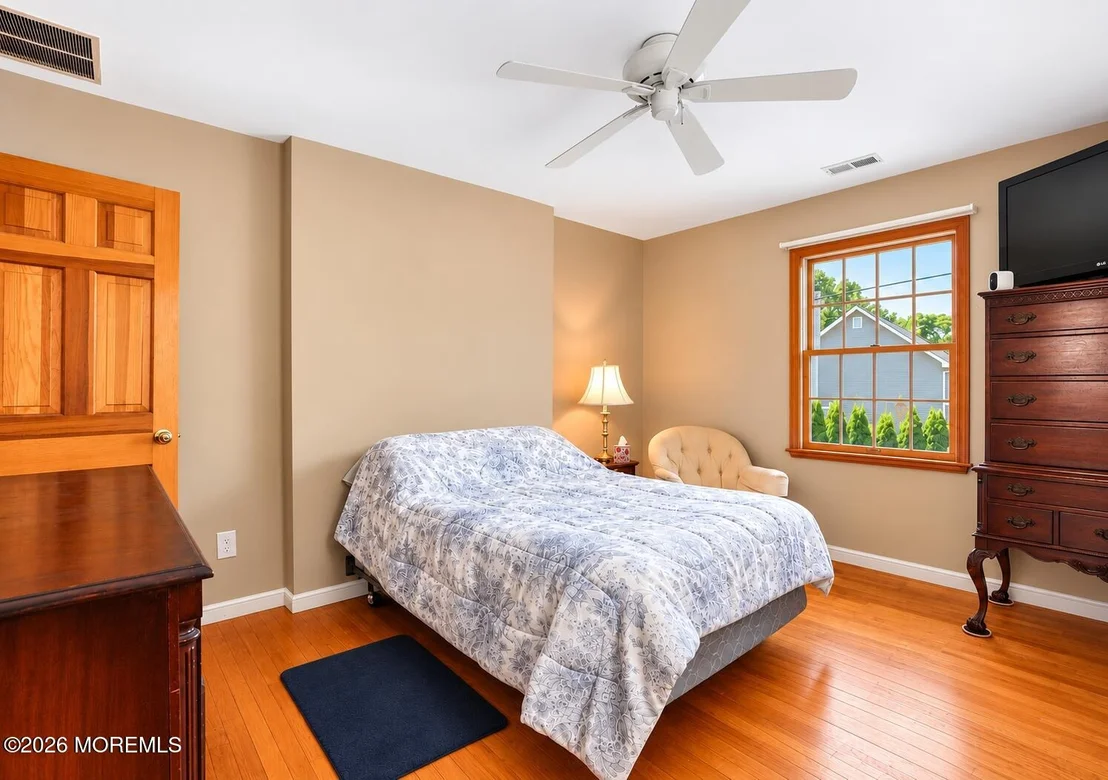 Photo of 275 Ocean Boulevard