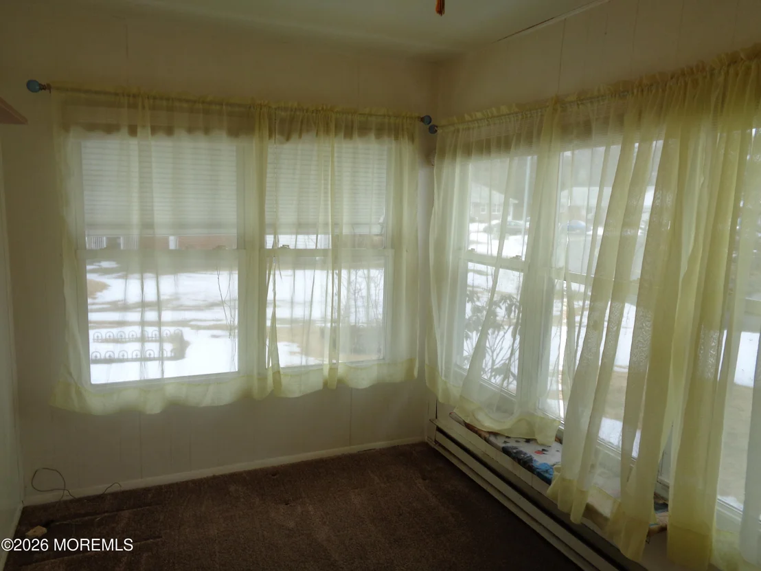 Photo of 608 B Willow Lane