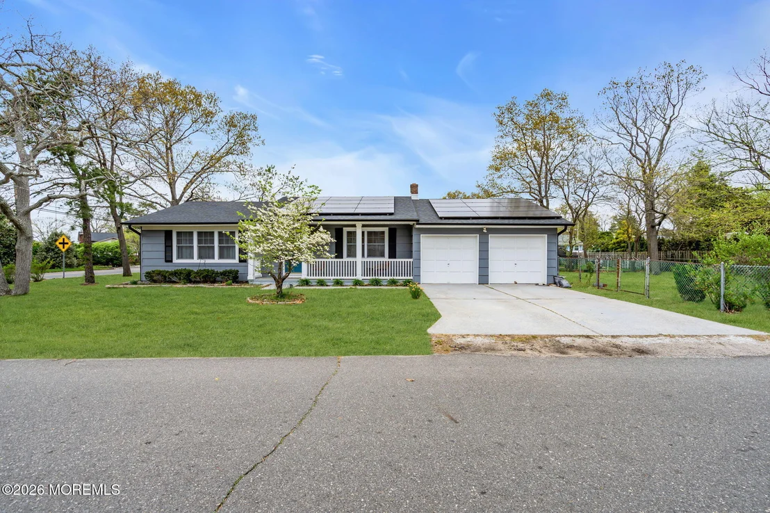 Photo of 300 Linden Avenue