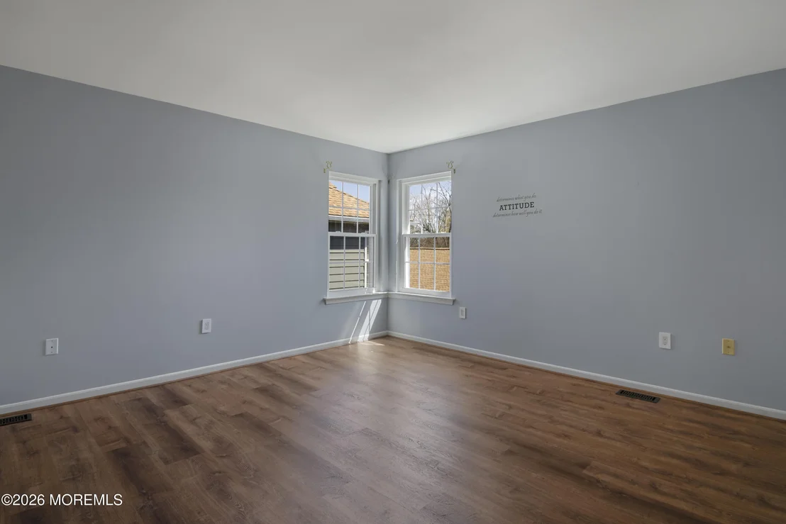 Photo of 22 Fairway Boulevard