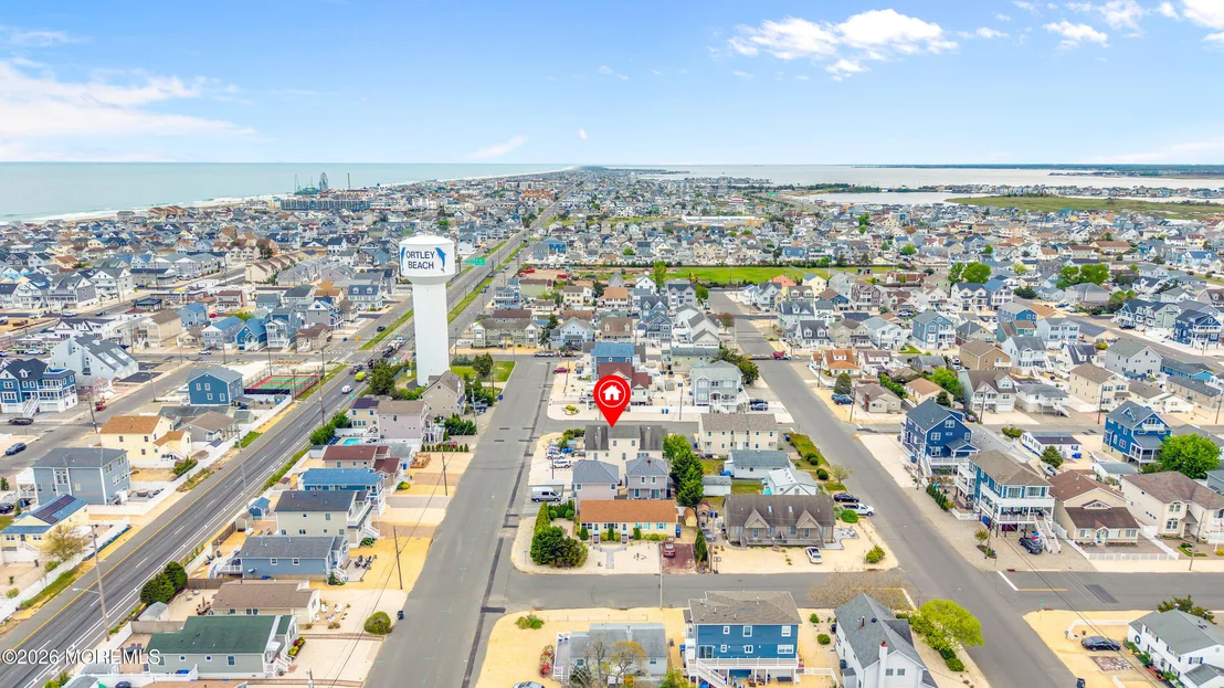 Photo of 202 5th Avenue