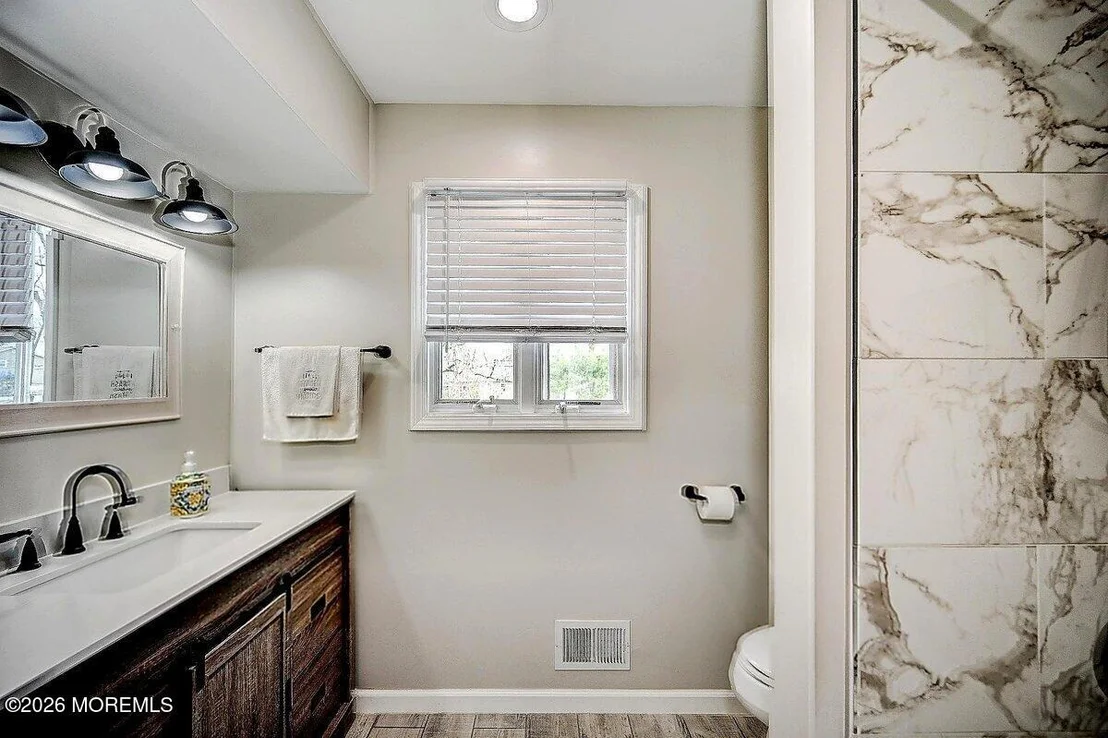 Photo of 6 Meadowbrook Drive