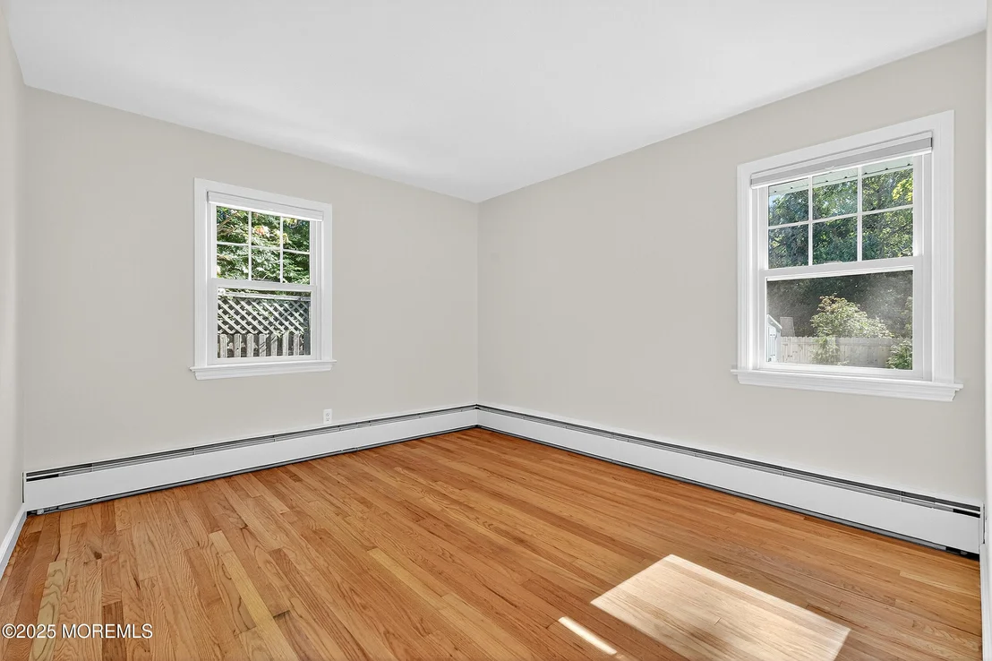 Photo of 7 Sunset Avenue