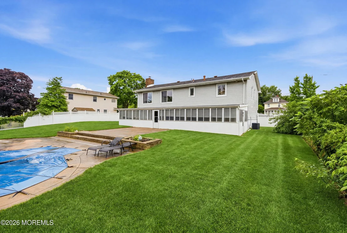 Photo of 652 Brookside Drive
