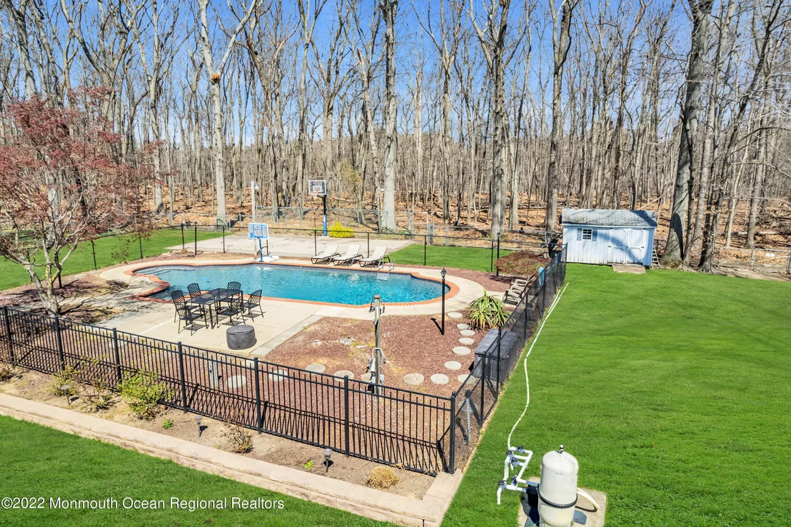 Photo of 7 Algonquin Drive