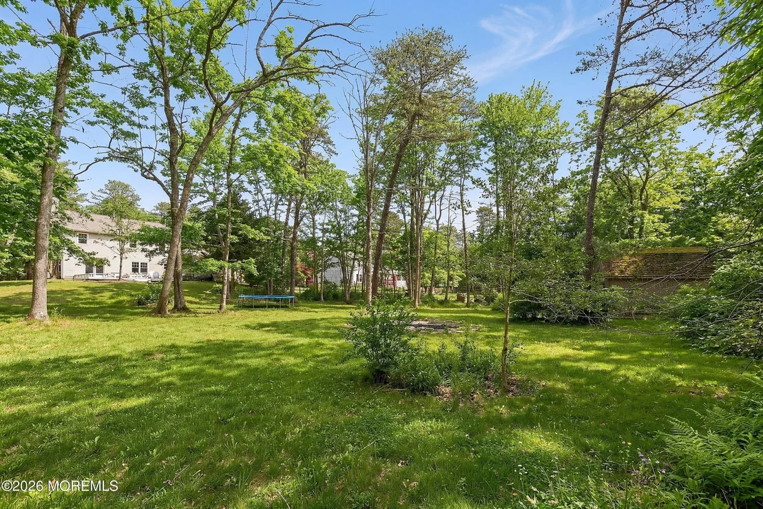 Photo of 565 Buttonwood Drive