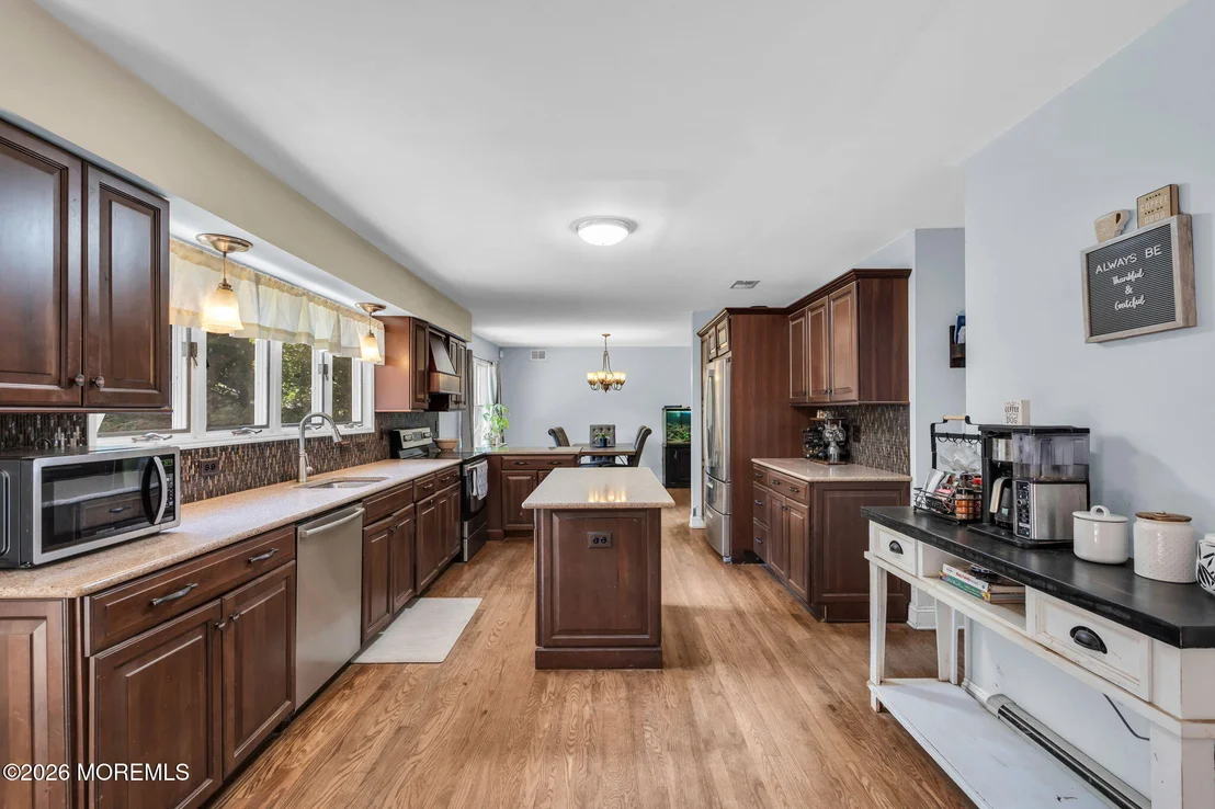 Photo of 639 Reed Road
