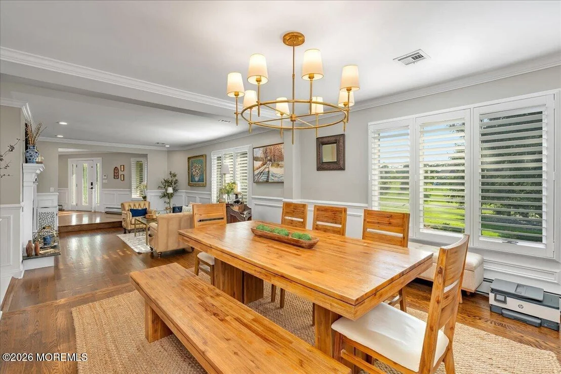 Photo of 48 Lakeside Avenue