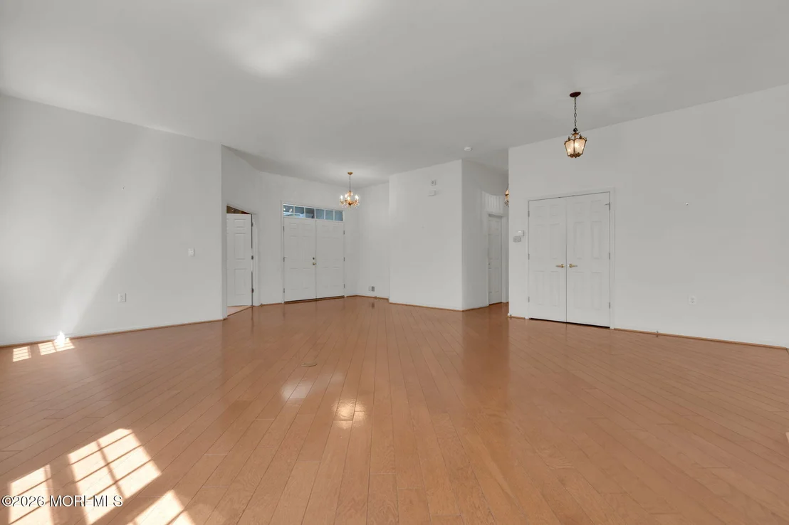 Photo of 39 Baltusrol Drive