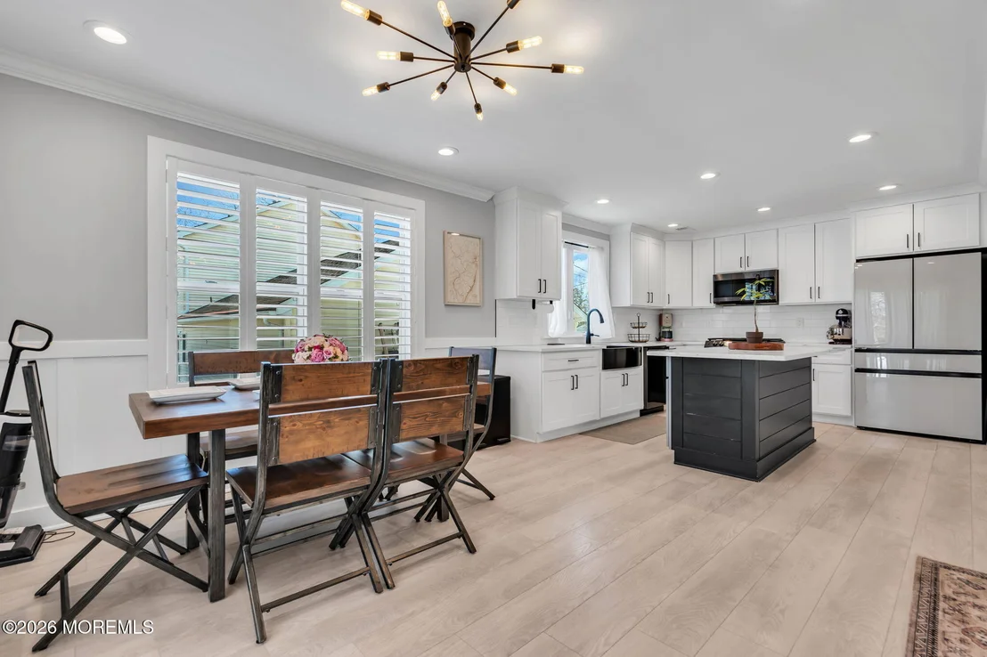 Photo of 1620 Ewart Road