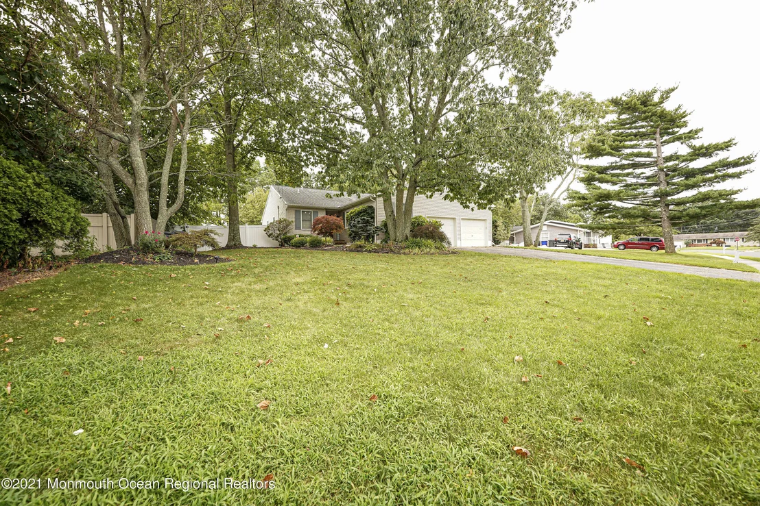 Photo of 408 Crestview Terrace
