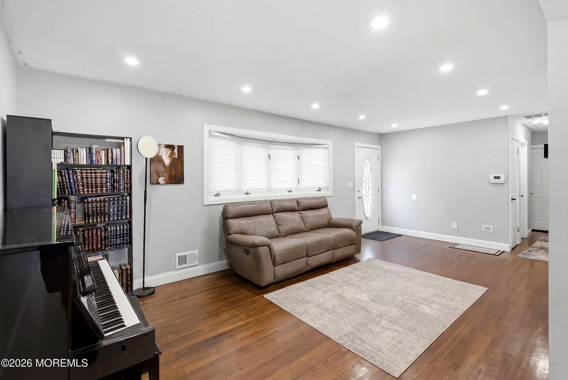 Photo of 20 Western Drive