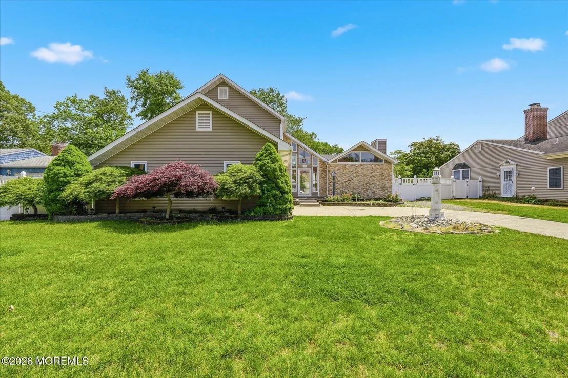 Photo of 14 Scheiber Drive