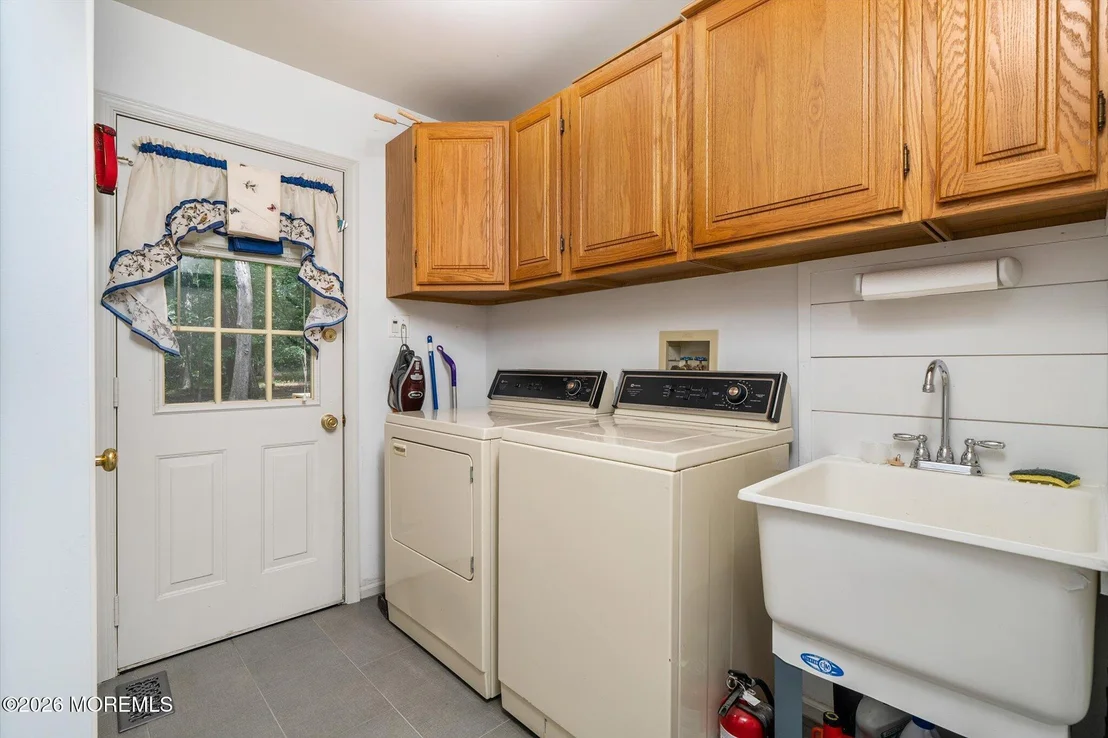 Photo of 4 Pine Tree Drive