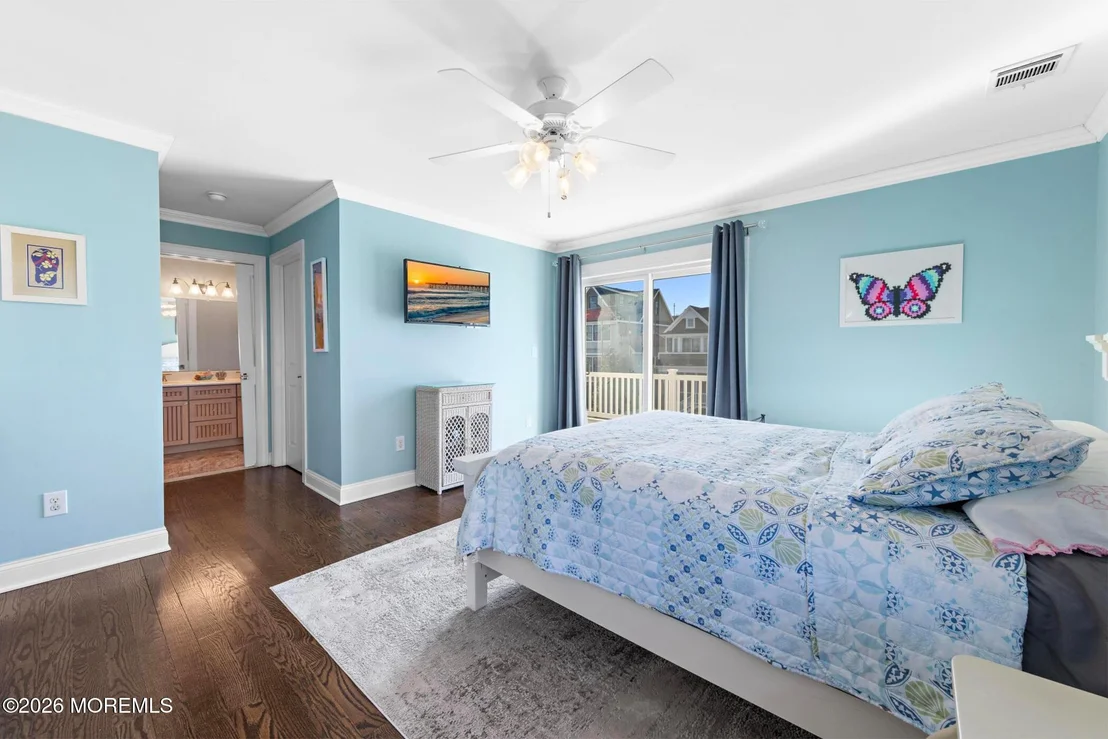 Photo of 305 Sloop Lane