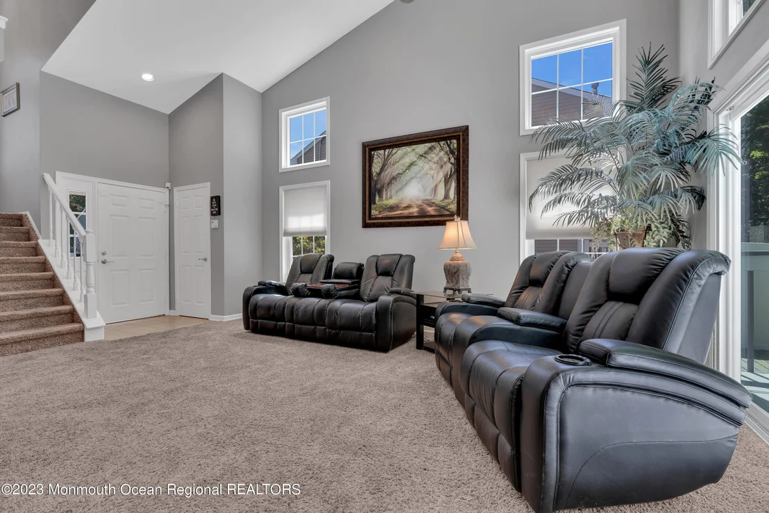 Photo of 7 Spruce Hollow Drive