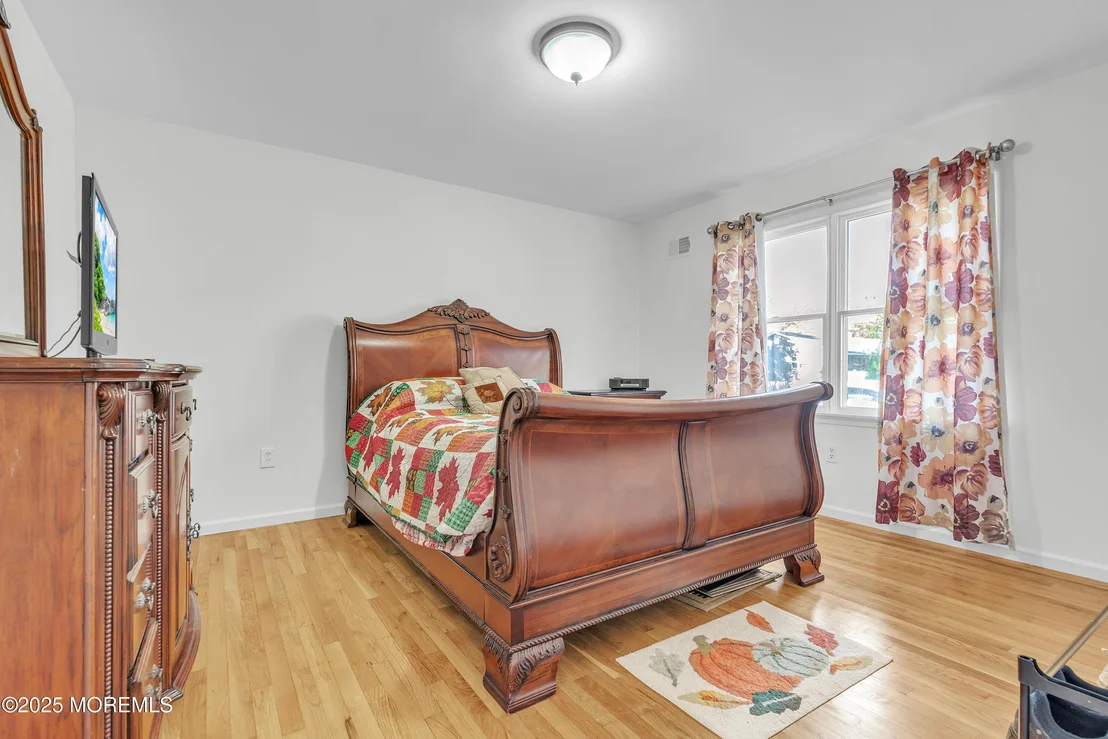 Photo of 34 Mariner Drive