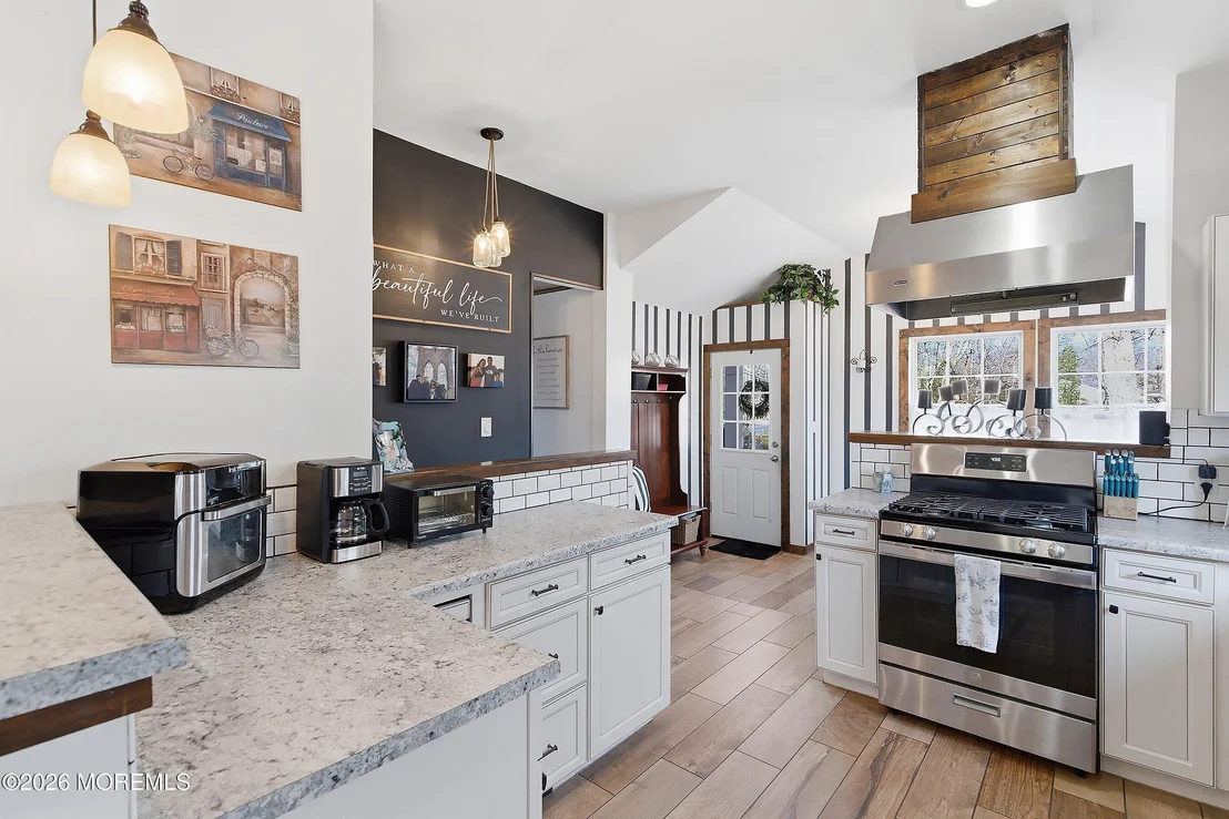 Photo of 241 New Central Avenue