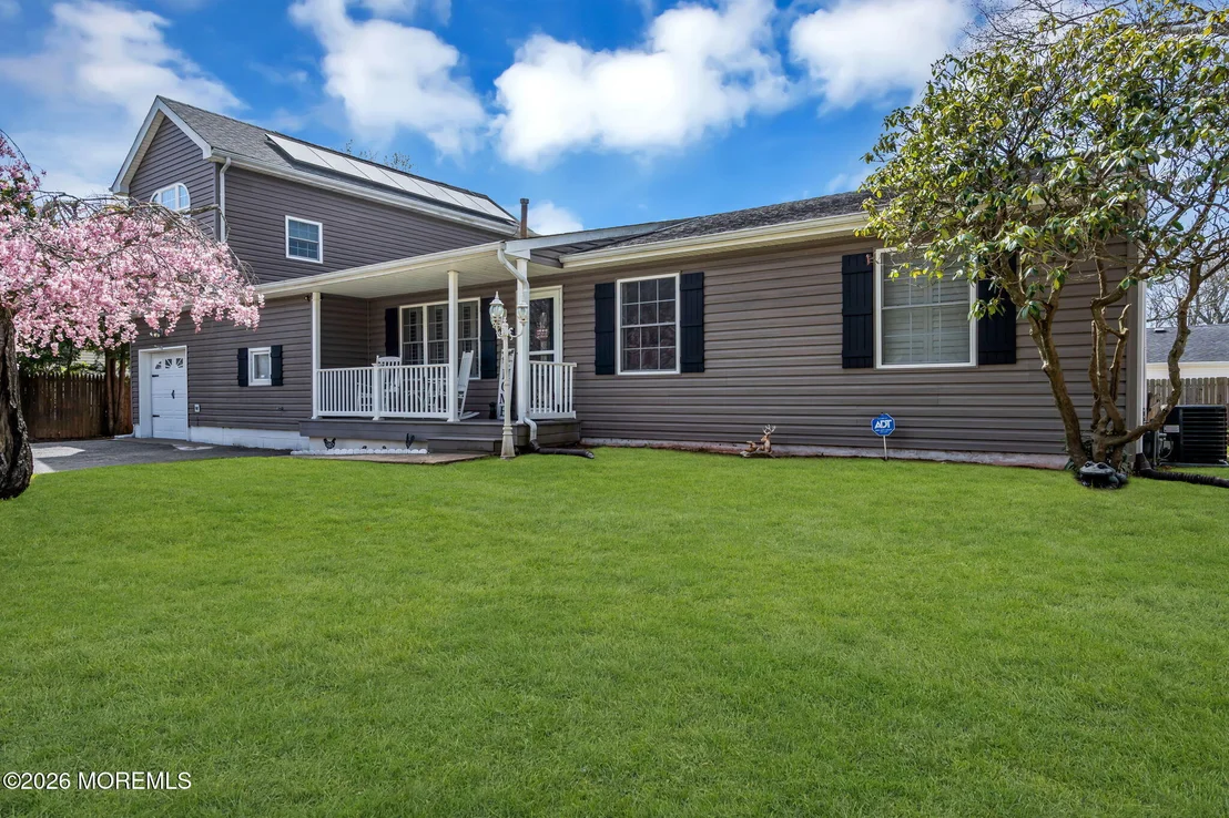 Photo of 363 Constitution Drive