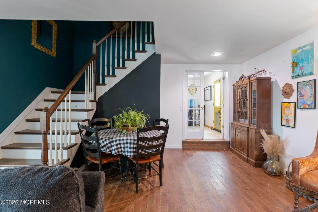 Photo of 12 Thompson Avenue