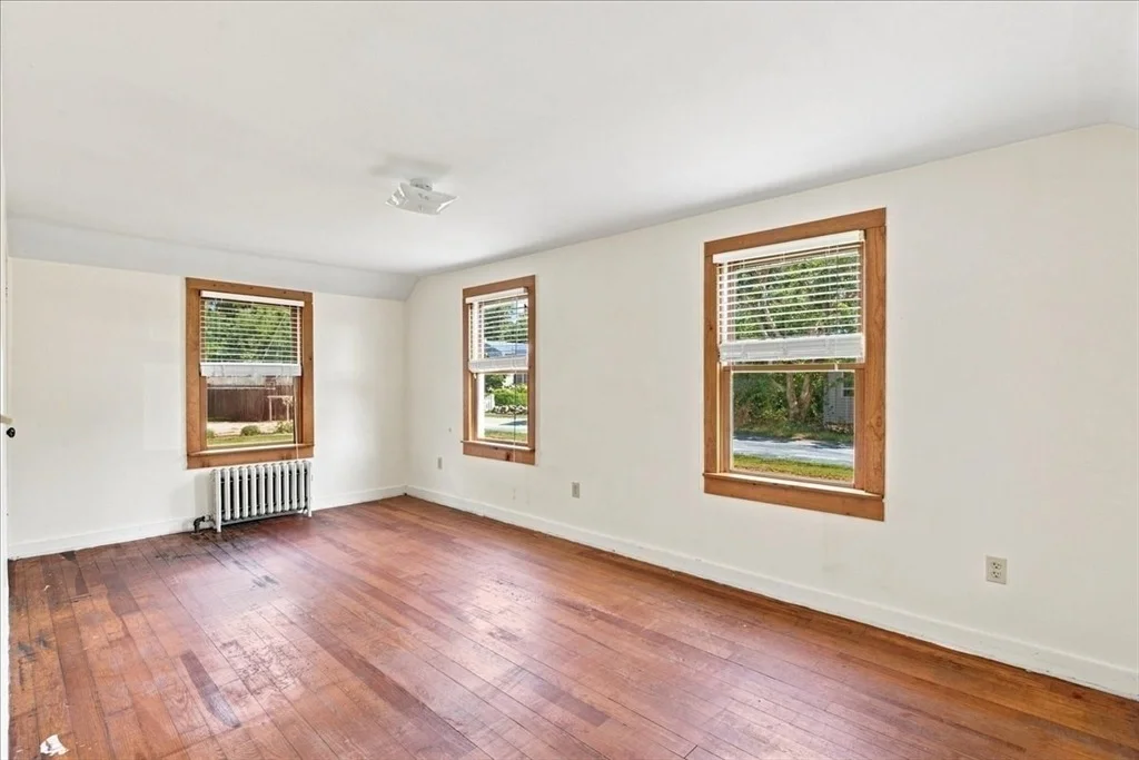 Photo of 2 Bartlett Ave