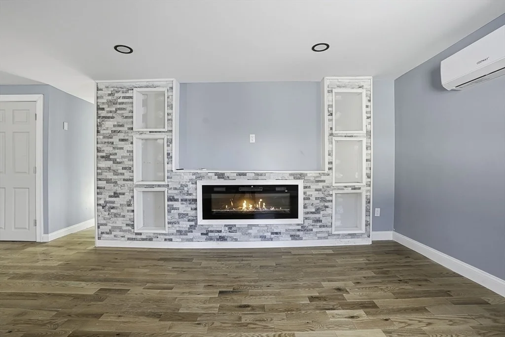 Photo of 140 Spring St