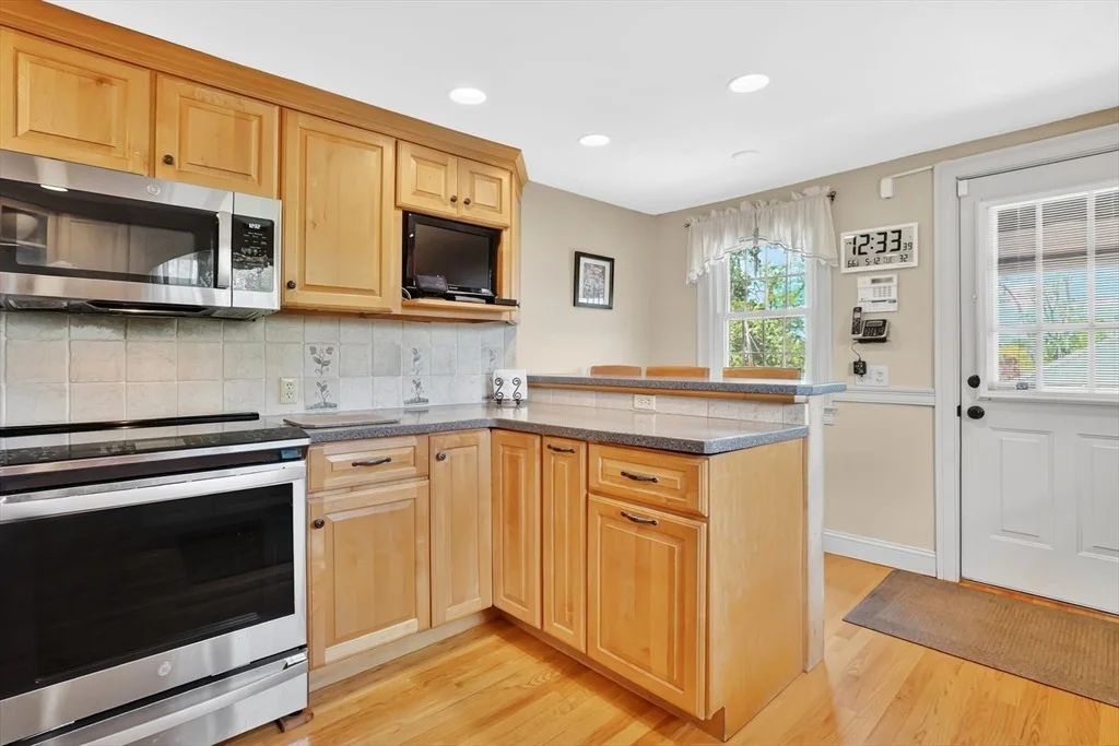 Photo of 146 Bellevue Ave