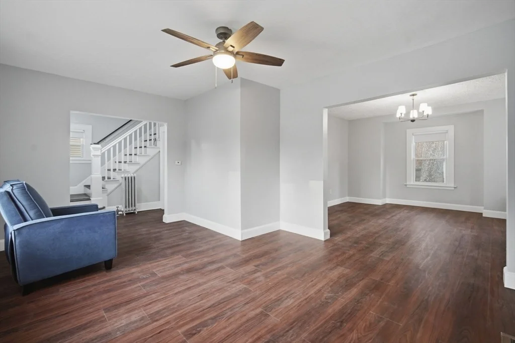 Photo of 153 Bristol St