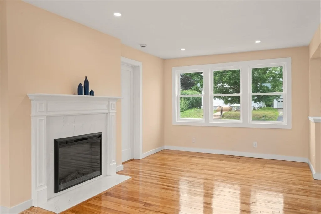 Photo of 331 Burncoat Street