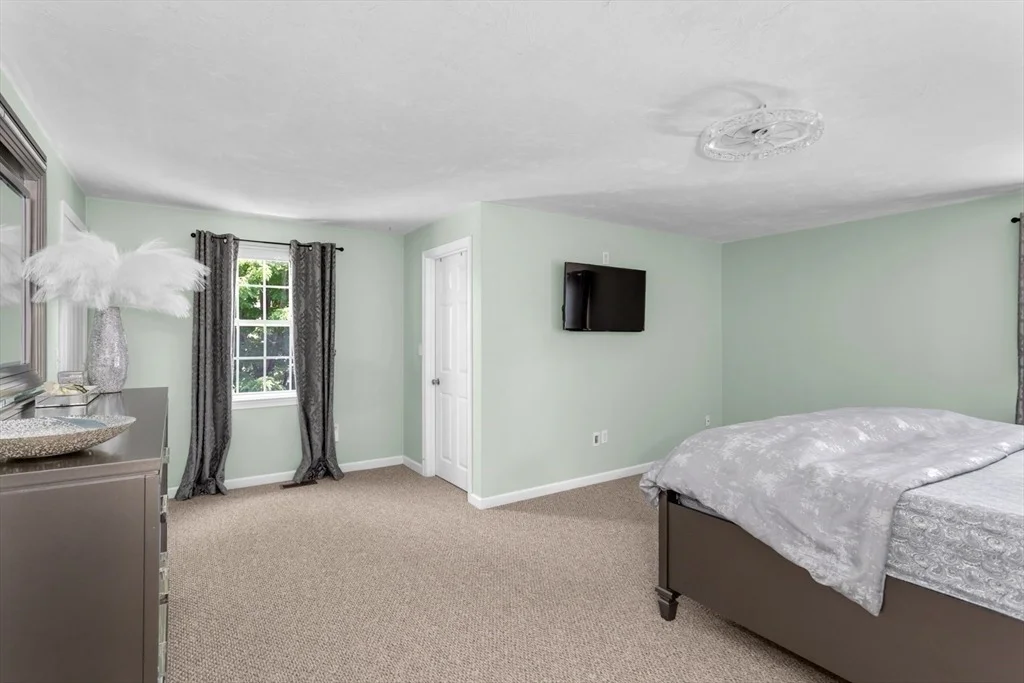 Photo of 49 Palomino Dr