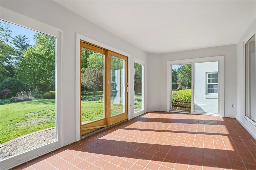 Photo of 106 Bolton Rd