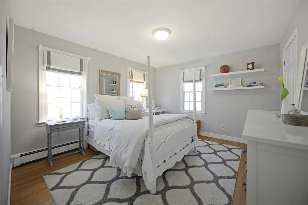 Photo of 6 Colburn Circle