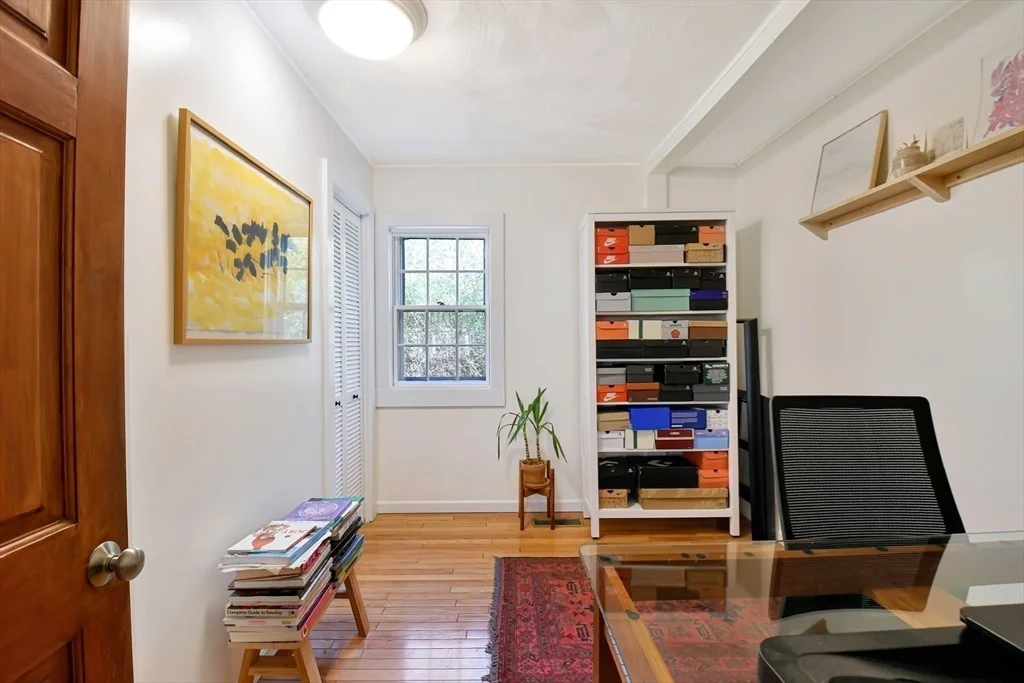Photo of 85 Colonial Dr