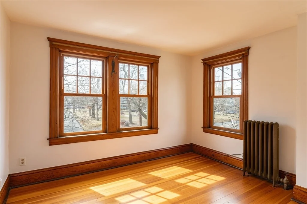 Photo of 305 Locust St