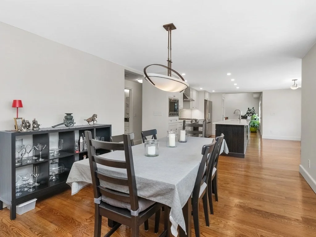 Photo of 694 Trapelo Road