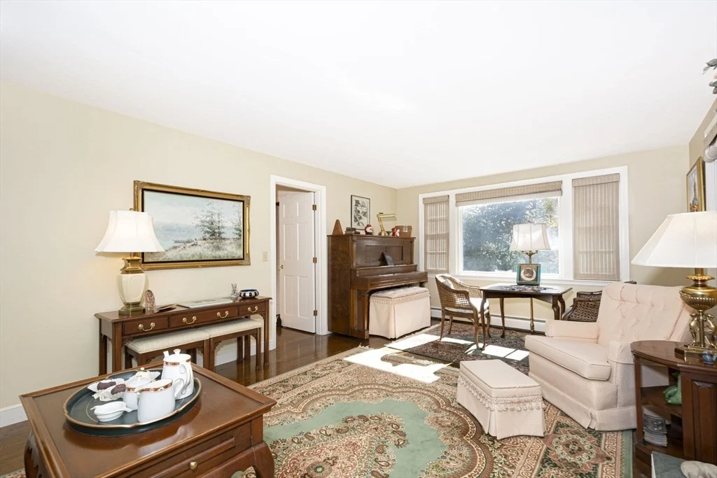 Photo of 93 Winfield Rd