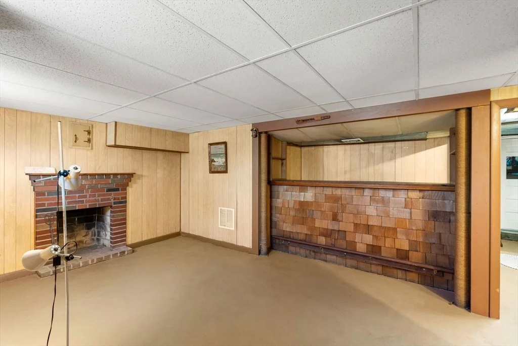 Photo of 104 Holmes