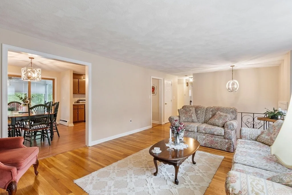 Photo of 134 River Rd